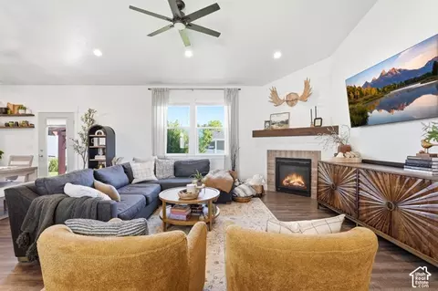 Living - 1058 E 300 S, Smithfield, UT 84335 photo 1 of 3