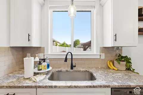 Kitchen - 1058 E 300 S, Smithfield, UT 84335 photo 4 of 4