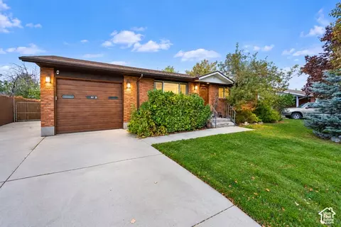 5698 S Mirkwood Ln, Salt Lake City, UT 84118