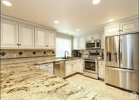 Kitchen - 683 W 850 S, Orem, UT 84058 photo 6 of 8