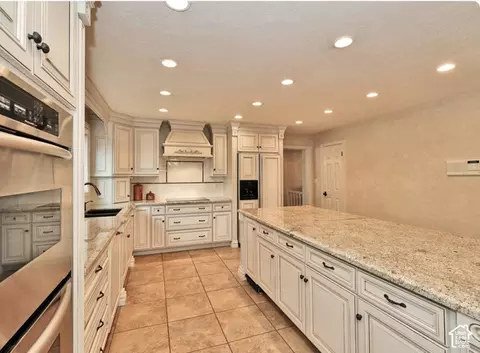 Kitchen - 683 W 850 S, Orem, UT 84058 photo 3 of 8