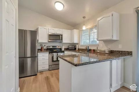 Kitchen - 802 E Tara Cir, Midvale, UT 84047 photo 1 of 2