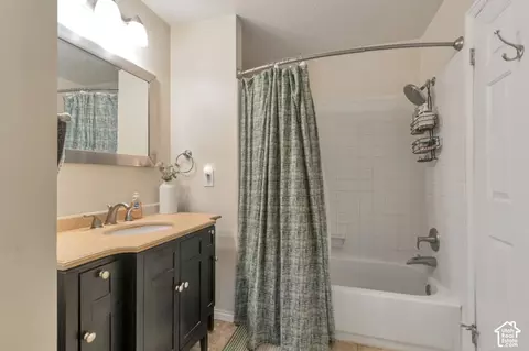 Bath - 802 E Tara Cir, Midvale, UT 84047 photo 2 of 2