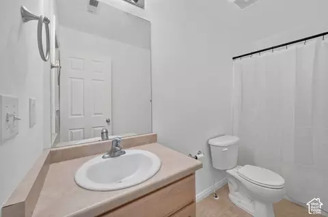 Bath - 1758 E American Way #4, Eagle Mountain, UT 84005 photo 3 of 3