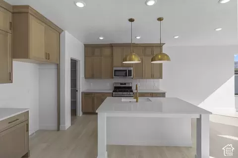 Kitchen - 1876 W Rivergate Dr, Logan, UT 84321 photo 1 of 2