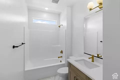Bath - 1876 W Rivergate Dr, Logan, UT 84321 photo 3 of 3