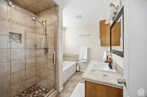 Bath - 16 Winding Way, Logan, UT 84321 photo 2 of 4