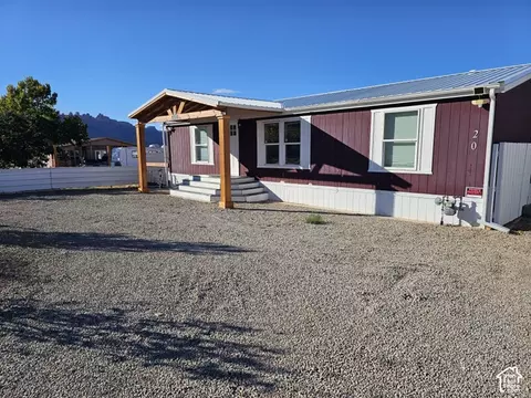 Exterior - 20 Wildflower Cir, Moab, UT 84532 photo 2 of 10