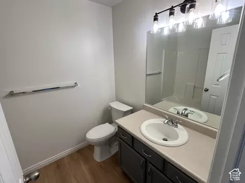 Bath - 1334 S 1550 E, Provo, UT 84606 photo 2 of 3