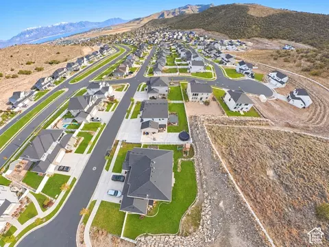 View/Area - 7401 N Pawnee Rd #307, Eagle Mountain, UT 84005 photo 14 of 17