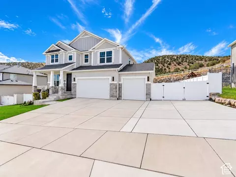 Exterior - 7401 N Pawnee Rd #307, Eagle Mountain, UT 84005 photo 2 of 7
