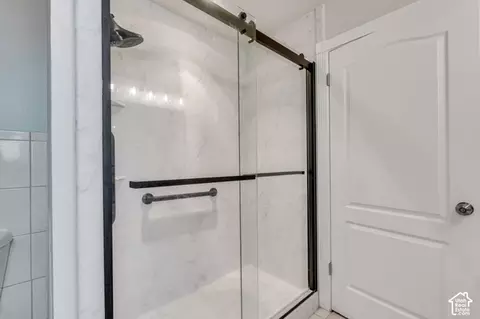 Bath - 328 S 700 E, Payson, UT 84651 photo 2 of 4