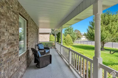 Exterior - 328 S 700 E, Payson, UT 84651 photo 1 of 9