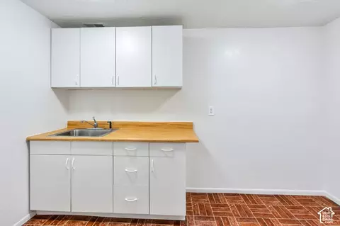 Kitchen - 328 S 700 E, Payson, UT 84651 photo 2 of 2