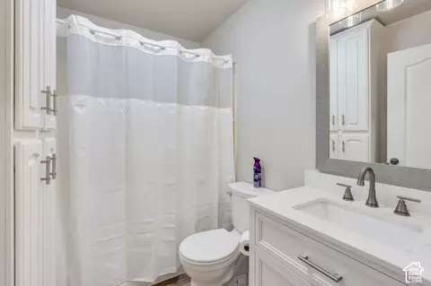 Bath - 328 S 700 E, Payson, UT 84651 photo 4 of 4