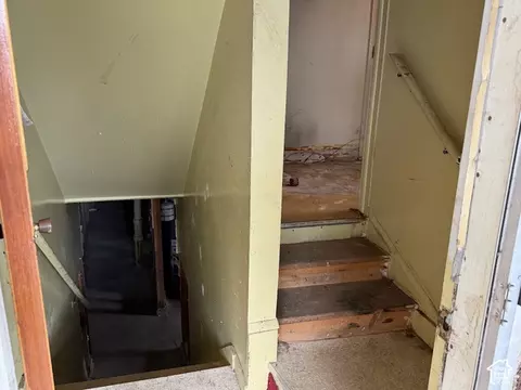 Entry Way - 929 E Garden Dr, Millcreek, UT 84124 photo 1 of 2