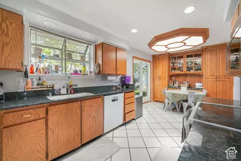 Kitchen - 812 W River Glen Dr, Murray, UT 84123 photo 2 of 2