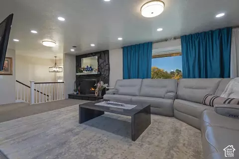 Living - 1059 E Arlington Way S, Bountiful, UT 84010 photo 3 of 6