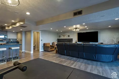 Living - 1059 E Arlington Way S, Bountiful, UT 84010 photo 5 of 6