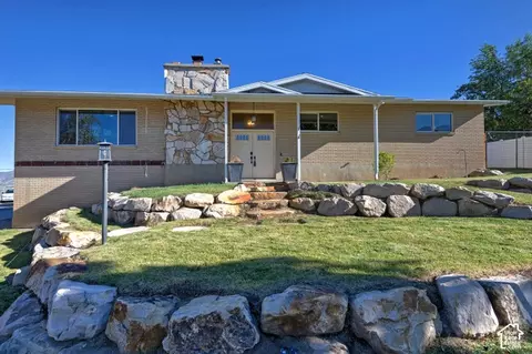 Exterior - 1059 E Arlington Way S, Bountiful, UT 84010 photo 7 of 8