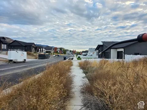 15 N 1200 E #9, Smithfield, UT 84335 photo 4