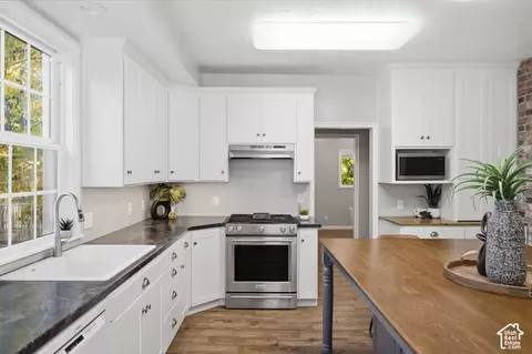 Kitchen - 1337 E 2100 N, North Logan, UT 84341 photo 4 of 9