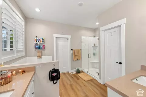 Bath - 1812 S Sky Loop, Provo, UT 84606 photo 1 of 3