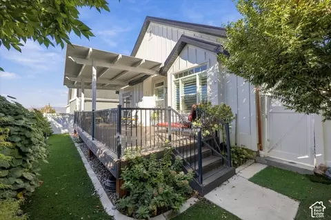 Exterior - 1812 S Sky Loop, Provo, UT 84606 photo 4 of 6