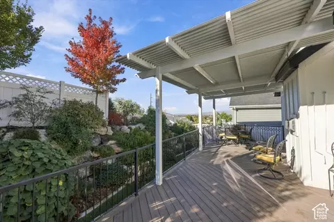Exterior - 1812 S Sky Loop, Provo, UT 84606 photo 6 of 6