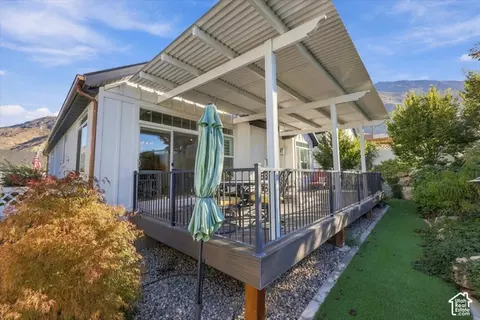 Exterior - 1812 S Sky Loop, Provo, UT 84606 photo 5 of 6