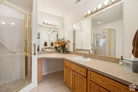 Bath - 1660 E 900 S #23, Clearfield, UT 84015 photo 1 of 3
