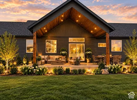 Exterior - 832 S 1100 E, Preston, ID 83263 photo 4 of 5