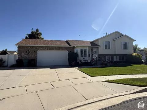 Exterior - 6276 S Sandwedge Cir, Murray, UT 84123 photo 10 of 10