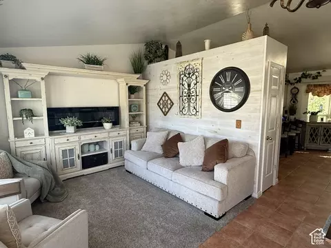 Living - 6276 S Sandwedge Cir, Murray, UT 84123 photo 2 of 5