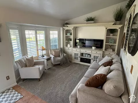 Living - 6276 S Sandwedge Cir, Murray, UT 84123 photo 1 of 5