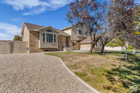 10394 S Cherry Grove Way, South Jordan, UT 84095