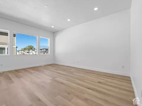 Living - 18 S Crimson Way #304, Mapleton, UT 84664 photo 2 of 7