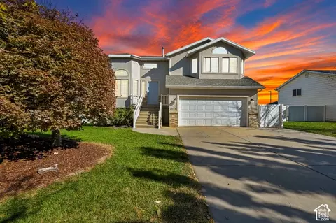 2443 S 1400 Blvd W, Woods Cross, UT 84087