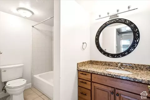 Bath - 88 W 50 S # Q-11, Centerville, UT 84014 photo 1 of 2