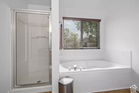 Bath - 4999 S Riverside Dr, Murray, UT 84123 photo 3 of 5