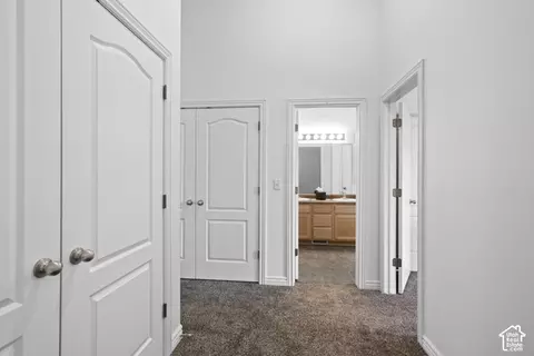 Entry Way - 4999 S Riverside Dr, Murray, UT 84123 photo 3 of 4