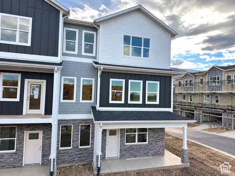 981 N Hay #40, Farmington, UT 84025