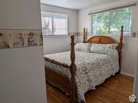 Bedroom - 256 E Tennyson Ave, Sandy, UT 84070 photo 3 of 8