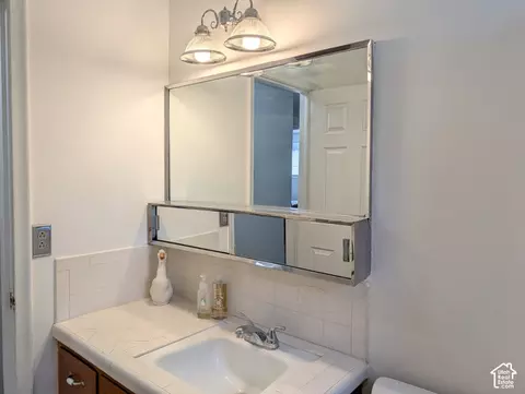 Bath - 256 E Tennyson Ave, Sandy, UT 84070 photo 5 of 5