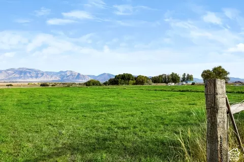 Exterior - 80 S 6000 W, Mendon, UT 84325 photo 6 of 9