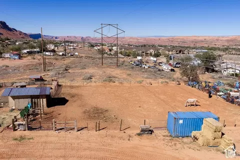 View/Area - 3461 S Roberts Rd, Moab, UT 84532 photo 8 of 8