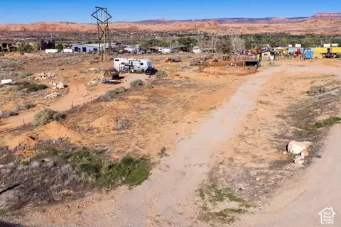View/Area - 3461 S Roberts Rd, Moab, UT 84532 photo 6 of 8