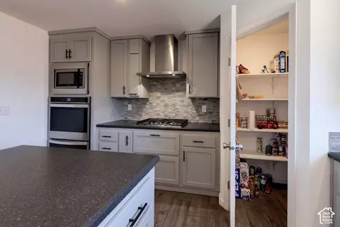 Kitchen - 3461 S Roberts Rd, Moab, UT 84532 photo 4 of 7