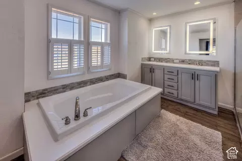 Bath - 3461 S Roberts Rd, Moab, UT 84532 photo 2 of 4