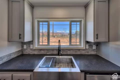 Kitchen - 3461 S Roberts Rd, Moab, UT 84532 photo 5 of 7